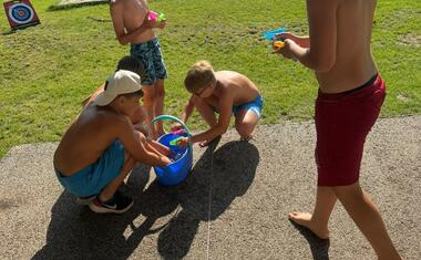 Rychle nabít a pryč!