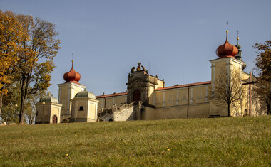Poutní areál Hora Matky Boží v Dolní Hedeči